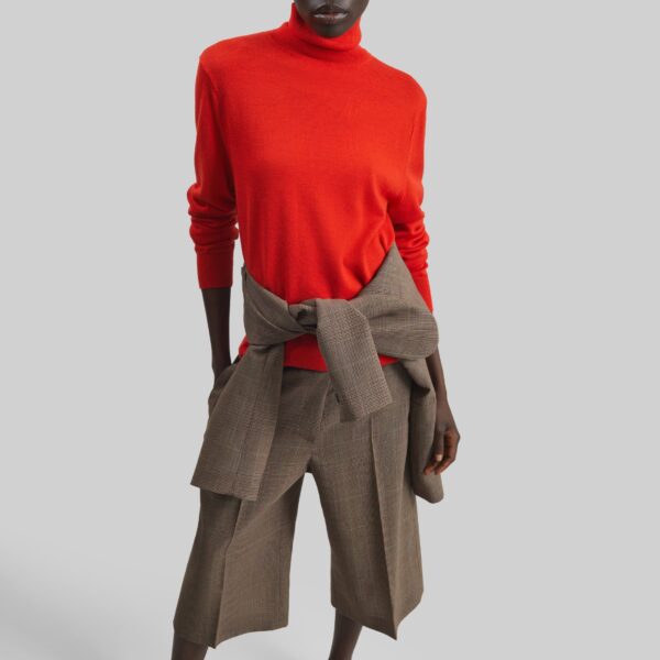 The Frankie Shop Eve Thin Turtleneck Sweater - Red - Oversized Minimalist Knitwear in Red - Shop at Coveti