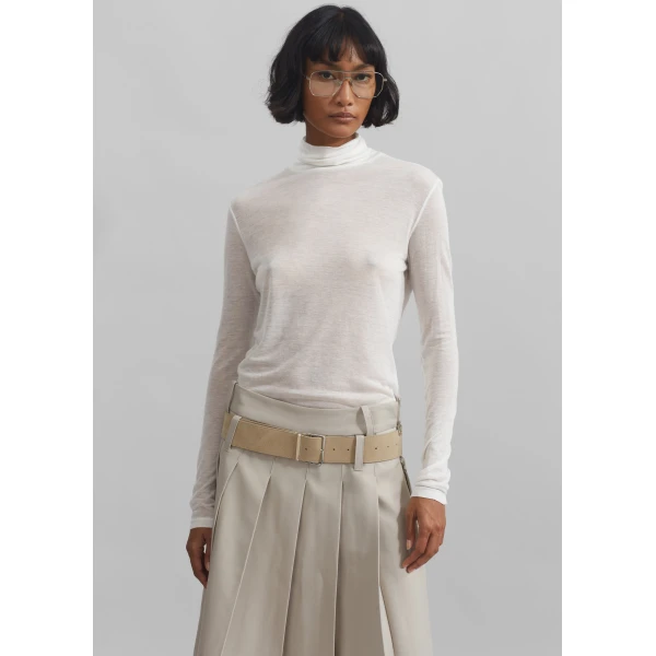 The Frankie Shop Evren Sheer Turtleneck – White Knit, view 4