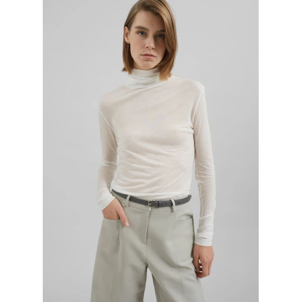 The Frankie Shop Evren Sheer Turtleneck – White Knit, view 6