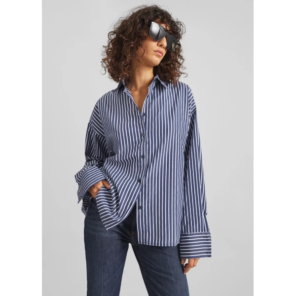 The Frankie Shop Forli Shirt – Navy/White Stripe, view 3