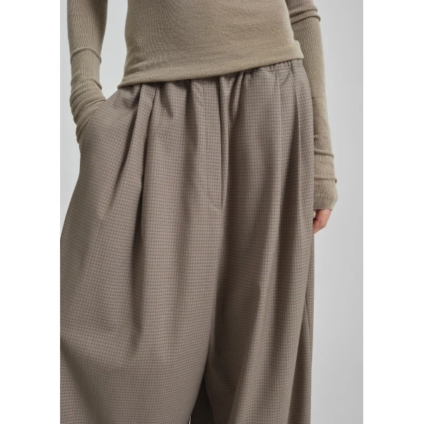 The Frankie Shop Gistel Pleated Pants – Beige Plaid, view 3