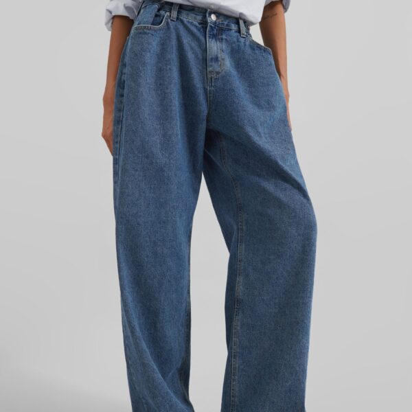 The Frankie Shop Hayla Denim Pants - Medium Wash - Oversized Minimalist Pants in Grey - Shop at Coveti