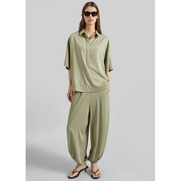 The Frankie Shop Isola Fluid Balloon Pants – Sage, view 4