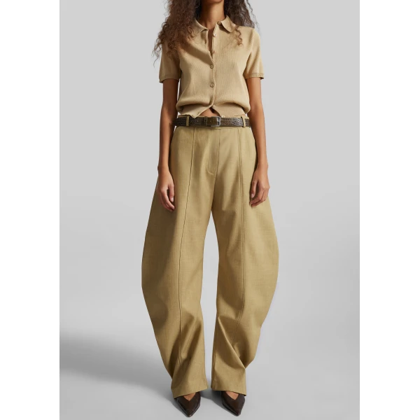The Frankie Shop Keasden Barrel Leg Trousers – Camel, view 3