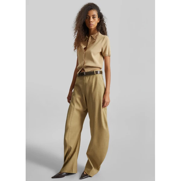 The Frankie Shop Keasden Barrel Leg Trousers – Camel, view 5