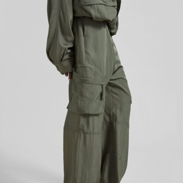 The Frankie Shop Kelly Fluid Cargo Pants - Moss Green - Oversized Minimalist Pants in Green - Shop at Coveti