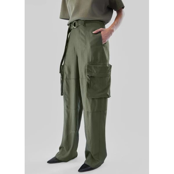 The Frankie Shop Kelly Fluid Cargo Pants – Moss Green, view 5