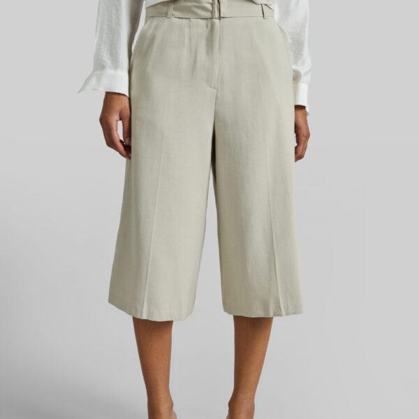 The Frankie Shop Lavre Belted Bermuda Shorts - Beige Melange - Oversized Minimalist Shorts in Beige - Shop at Coveti