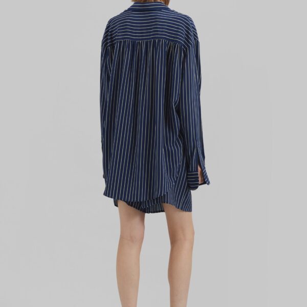The Frankie Shop Lui Striped Boxer Shorts - Navy/Beige Pinstripe - Oversized Minimalist Shorts in Multicolour - Shop at Coveti