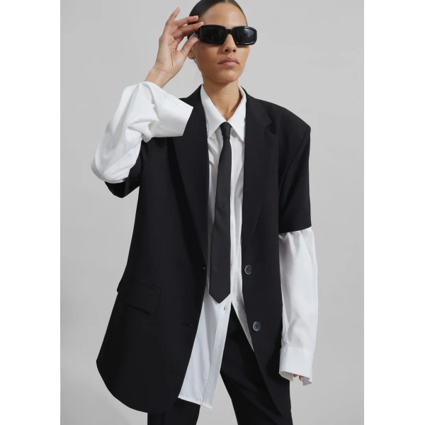 The Frankie Shop Maisie Short Sleeve Blazer – Black, view 2