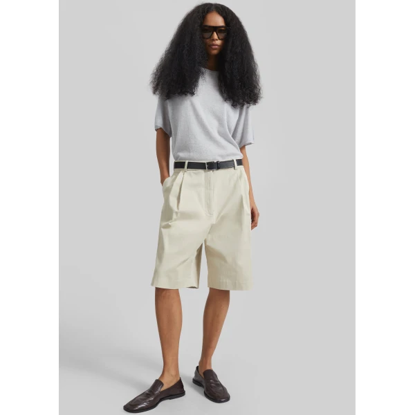 The Frankie Shop Marfa Cotton Pleated Bermuda – Light Beige Shorts, view 5