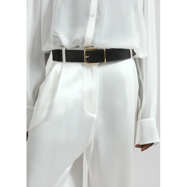 The Frankie Shop Marfa Pleated Satin Bermuda Shorts – White, view 4