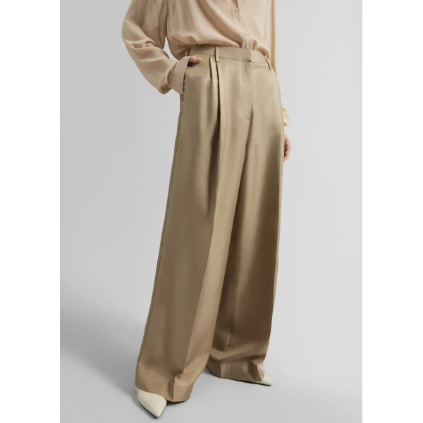 The Frankie Shop Marfa Pleated Silk Trousers – Beige, view 3