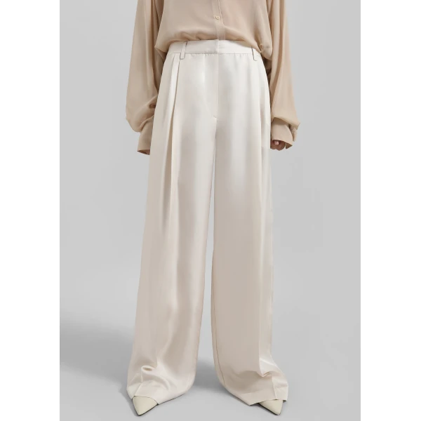 The Frankie Shop Marfa Pleated Silk Trousers – Ivory, view 3