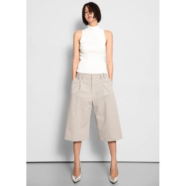 The Frankie Shop Meldert Bermuda Shorts – Stone, view 5