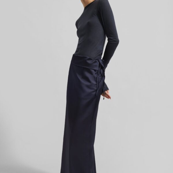 The Frankie Shop Mesa Sheer Long Sleeve Tee - Navy - Oversized Minimalist Tops in Blue - Shop at Coveti