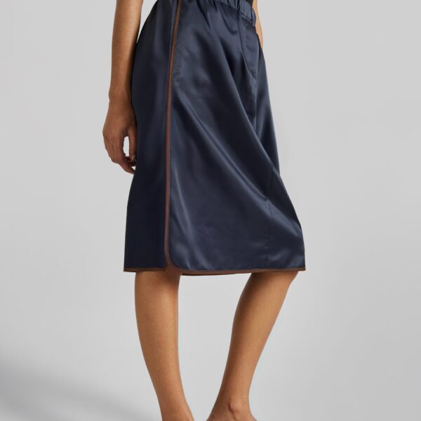 The Frankie Shop Munich Contrast Piping Midi Skirt - Navy - Oversized Minimalist Skirts in Blue - Shop at Coveti
