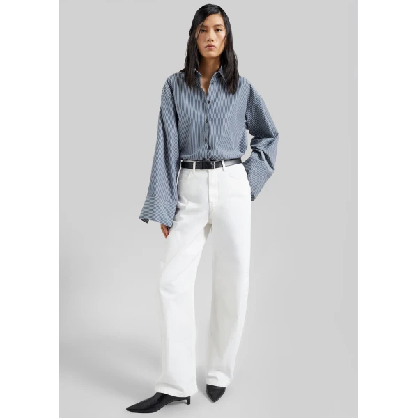 The Frankie Shop Nelton Barrel Leg Jeans – White, view 2