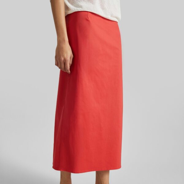 The Frankie Shop Nisa Midi Skirt - Red - Oversized Minimalist Skirts in Red - Shop at Coveti