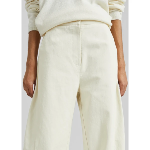 The Frankie Shop Noyon Barrel Leg Pants – Cream, view 6