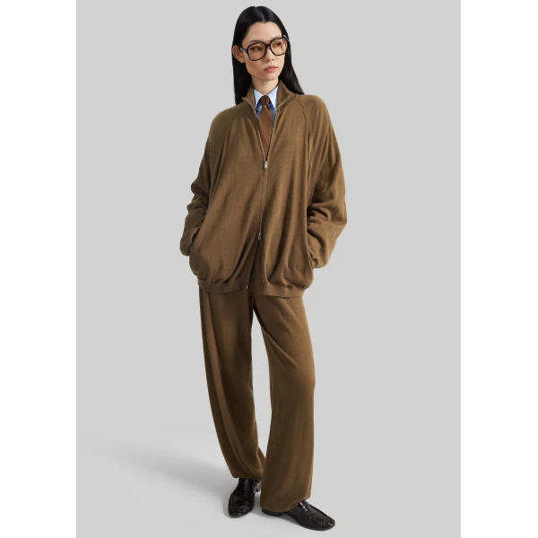 The Frankie Shop Olia Knit Joggers – Dark Camel, view 5
