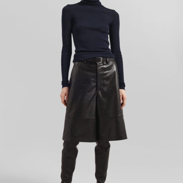 The Frankie Shop Olivia Leather Bermuda Shorts - Black - Oversized Minimalist Shorts in Black - Shop at Coveti