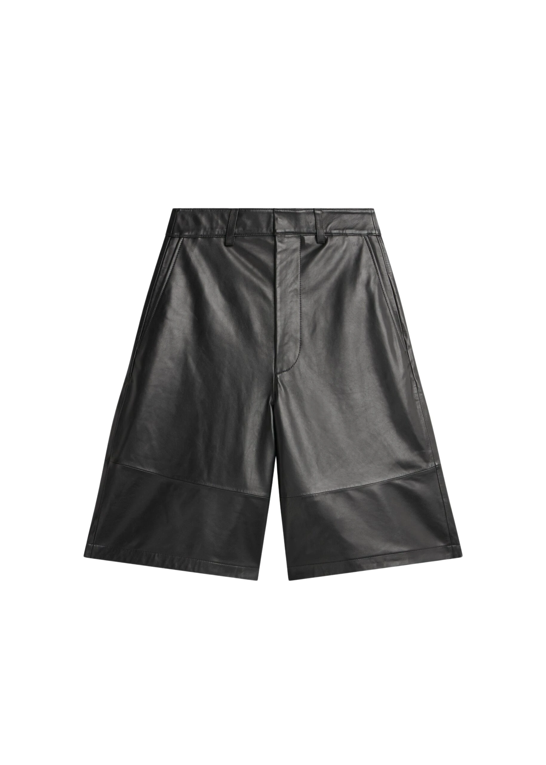 The-Frankie-Shop-Olivia-Leather-Bermuda-Shorts-Black-coveti-scaled32709_nobg The Frankie Shop Olivia Leather Bermuda Shorts - Black - Oversized Minimalist Shorts in Black - Shop at Coveti
