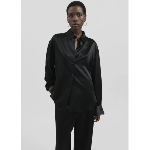 The Frankie Shop Peri Satin Shirt – Black, view 4