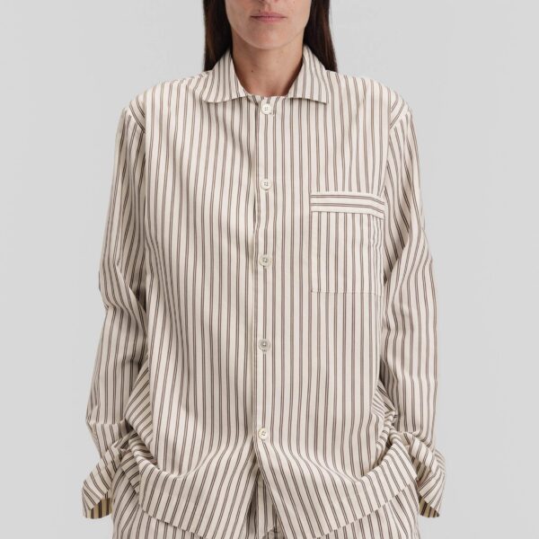 The Frankie Shop Poplin Pyjama Shirt - Hopper Stripes - Oversized Minimalist Loungewear in Multicolour - Shop at Coveti