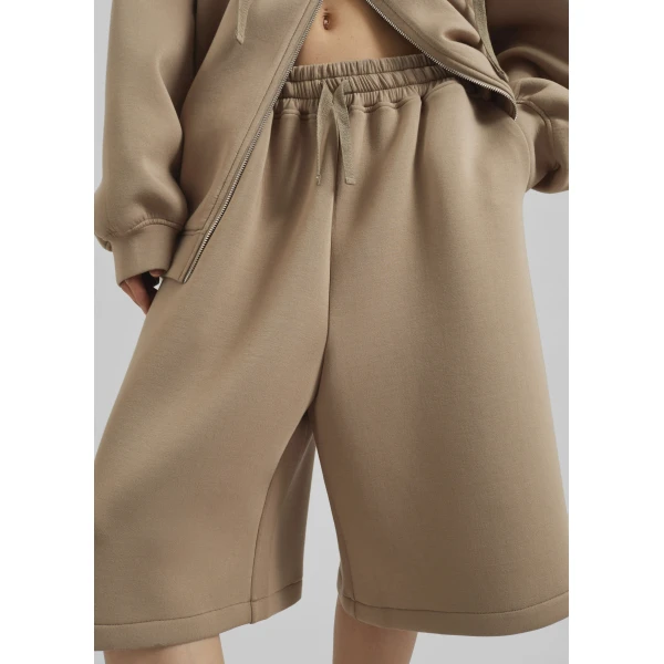 The Frankie Shop Rian Sweatshorts – Camel Shorts, view 3