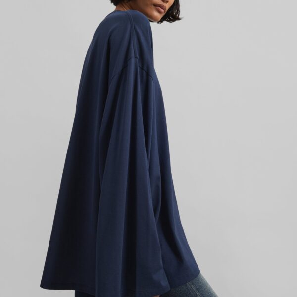 The Frankie Shop Rio Oversized Sleeve Tee - Dark Navy - Oversized Minimalist Tops in Blue - Shop at Coveti