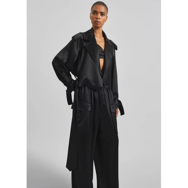 The Frankie Shop Simona Satin Short Trench – Black, view 6
