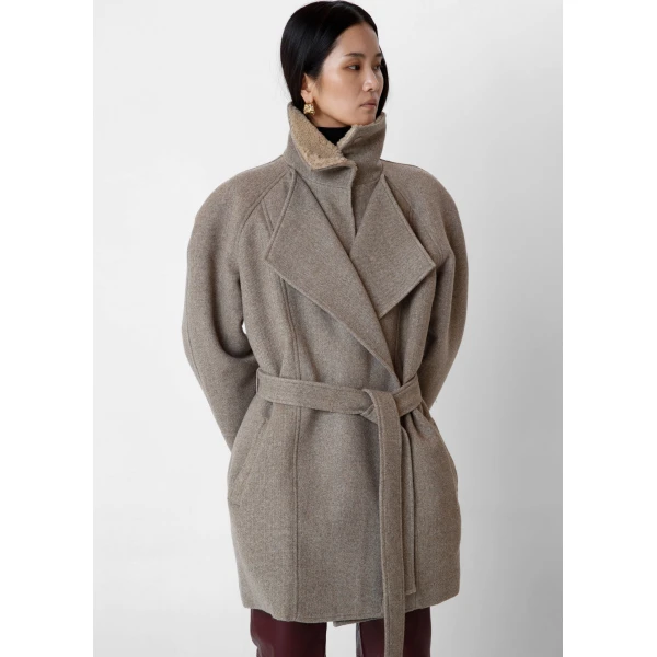 The Frankie Shop Skive Padded Short Coat – Beige Melange, view 3