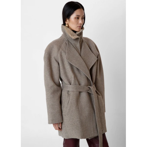 The Frankie Shop Skive Padded Short Coat – Beige Melange, view 6
