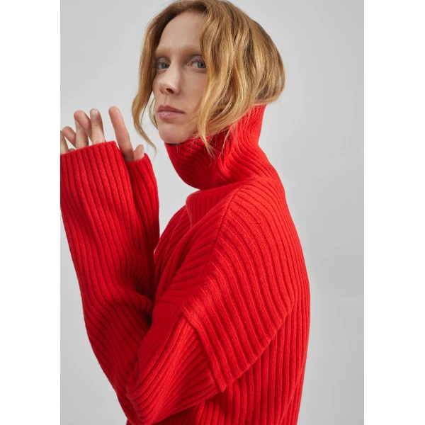 The Frankie Shop Thelma Ribbed Sweater Dress – Red, view 5