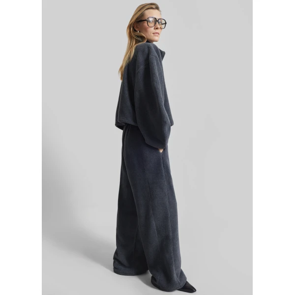 The Frankie Shop Treveray Fleece Sweatpants – Dark Grey, view 4