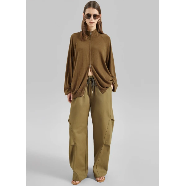 The Frankie Shop Tulsa Curved Pants – Dark Olive, view 5