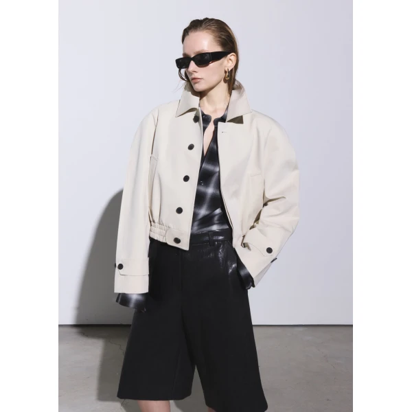 The Frankie Shop Turenne Curved Jacket – Beige, view 3