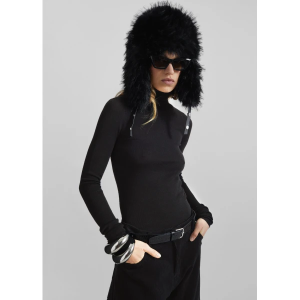 The Frankie Shop Utica Thin Turtleneck Sweater – Black, view 2