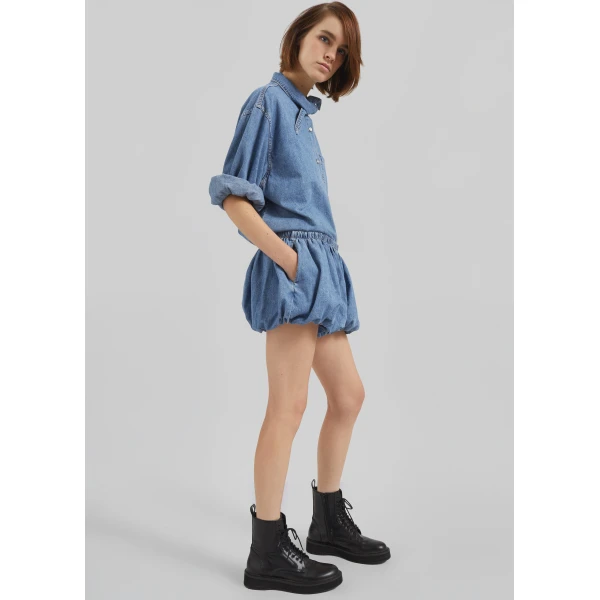 The Frankie Shop Varzy Denim Bubble-Hem Shorts – Medium Wash, view 2