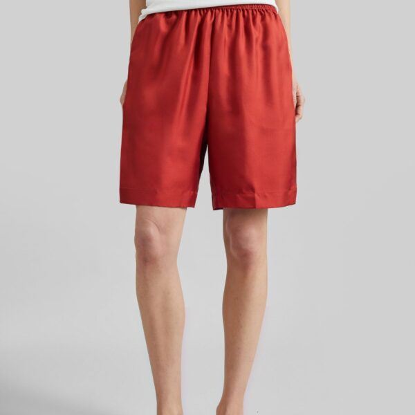 The Frankie Shop Zinia Lds Silk Twill Bermuda - Red - Oversized Minimalist Shorts in Red - Shop at Coveti