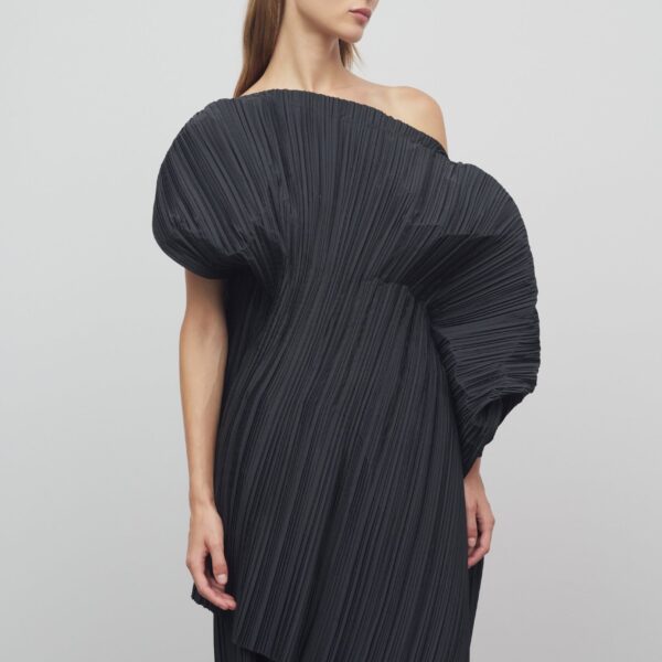 The Row Akiko Top - Tops - Luxury Ready-to-Wear at Coveti