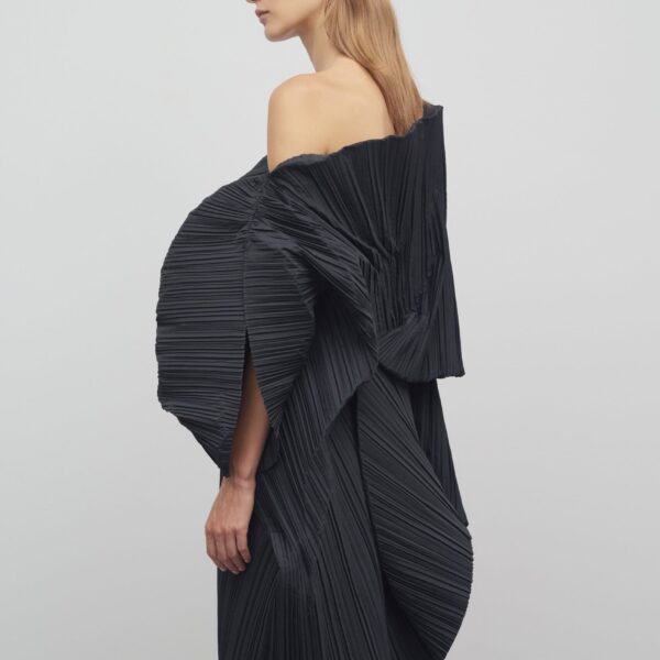 The Row Akiko Top - Tops - Luxury Ready-to-Wear at Coveti