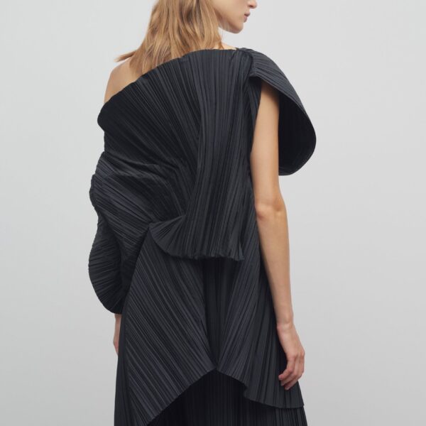 The Row Akiko Top - Tops - Luxury Ready-to-Wear at Coveti