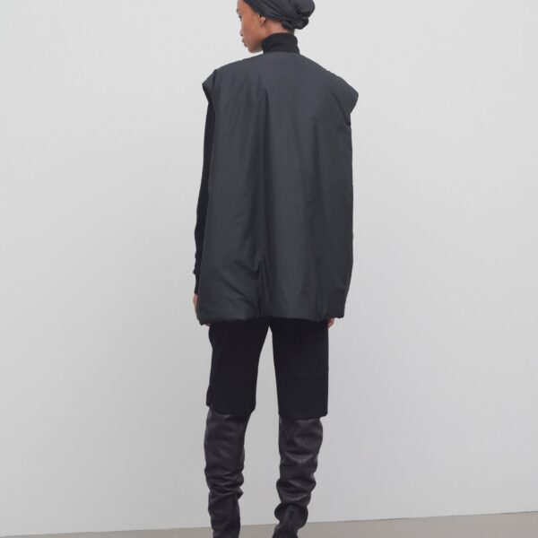 The Row Juna Short - Shorts - Luxury Ready-to-Wear at Coveti