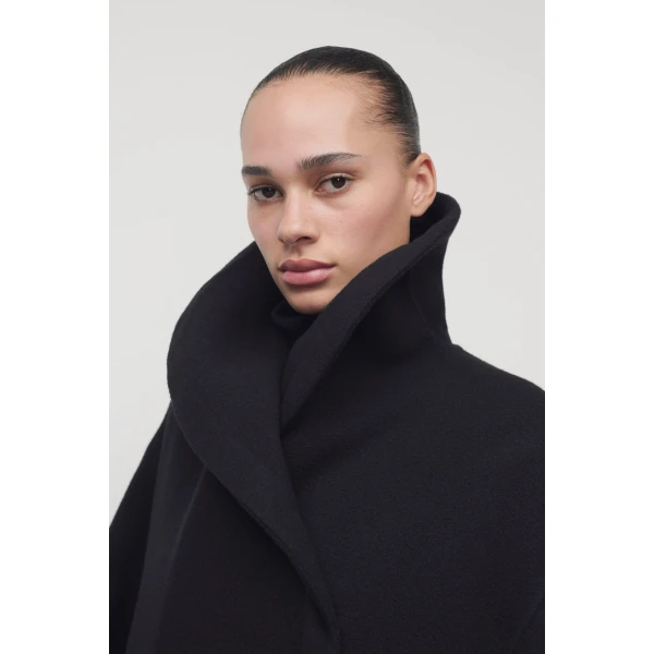The Row Temur Coat, view 6