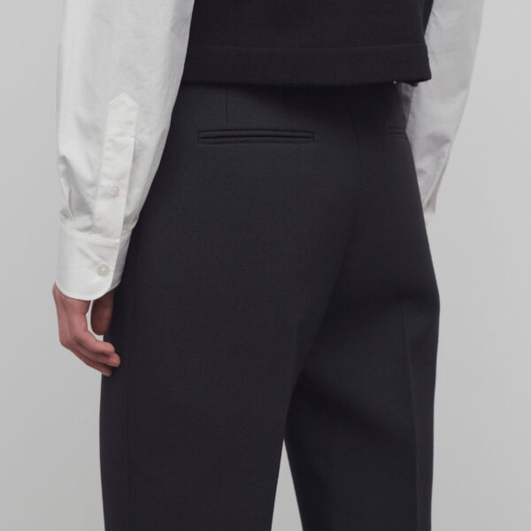 The Row Vesco Pant - Pants - Luxury Ready-to-Wear at Coveti