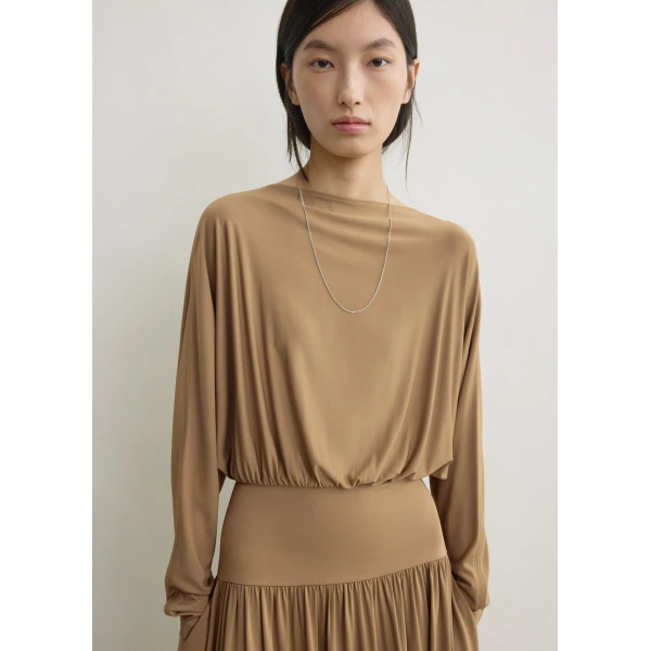 Totême Boatneck Jersey Dress Nutmeg - Dresses - Scandinavian Minimalist Luxury at Coveti