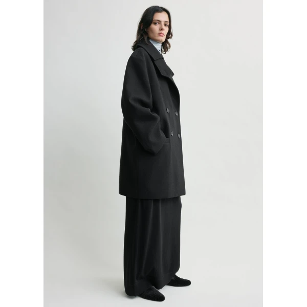 Totême Broad Peacoat Black - Coats - Scandinavian Minimalist Luxury at Coveti