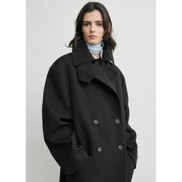 Totême Broad Peacoat Black - Coats - Scandinavian Minimalist Luxury at Coveti